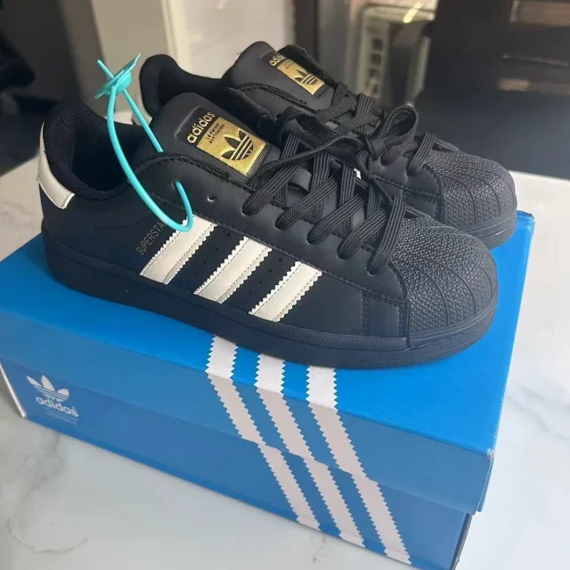 Adidas Sneakers Superstar shell-toe product detail image 12