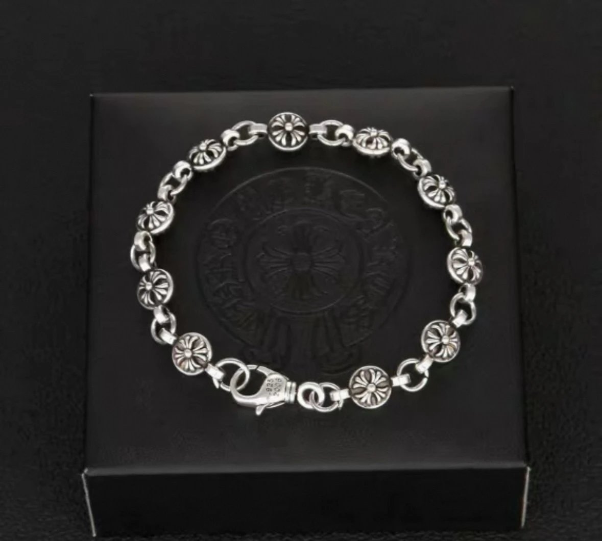 Silver Flower Design Link Bracelet
