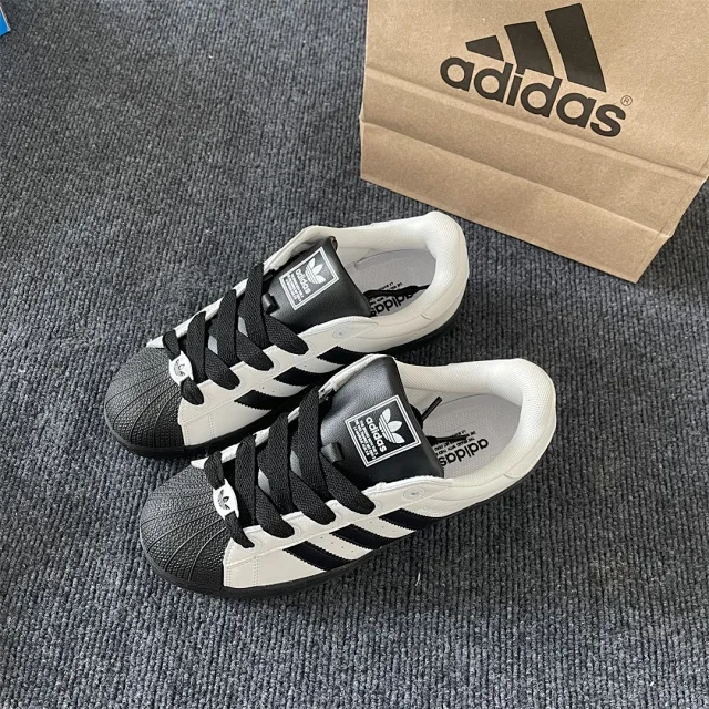 Adidas Sneakers Superstar shell-toe product detail image 4