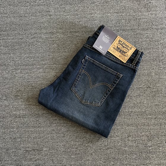 【In Stock】Levi's 501 Denim Jeans in Indigo Blue, Slim Straight Fit with Zip Fly and Light Stretch - Scroll Down for Size Details