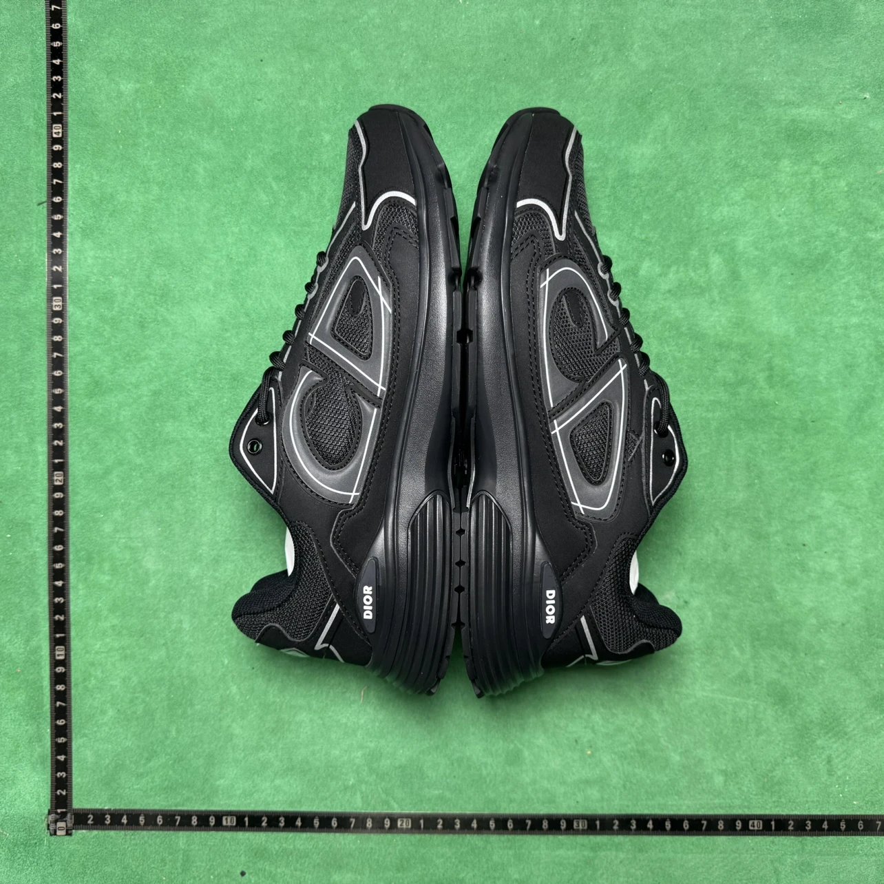 Dior B22 Sneakers