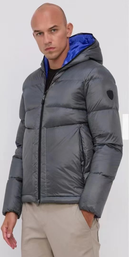 EA7 6KPB15 PN2MZ Men's Logo Rubber Patch Zip-Up Minimalist Hooded Down Jacket, 100% Nylon 80% White Duck Down 20% White Duck Feather, Medium Thickness, Water-Repellent Fabric, Excellent Texture