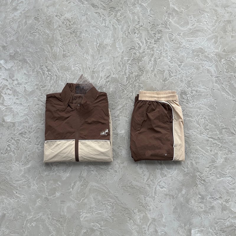 300¥sy team pipe tracksuit -brown
