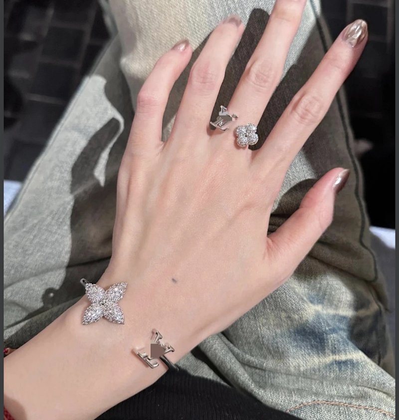 Bracelet from Happy Sheep