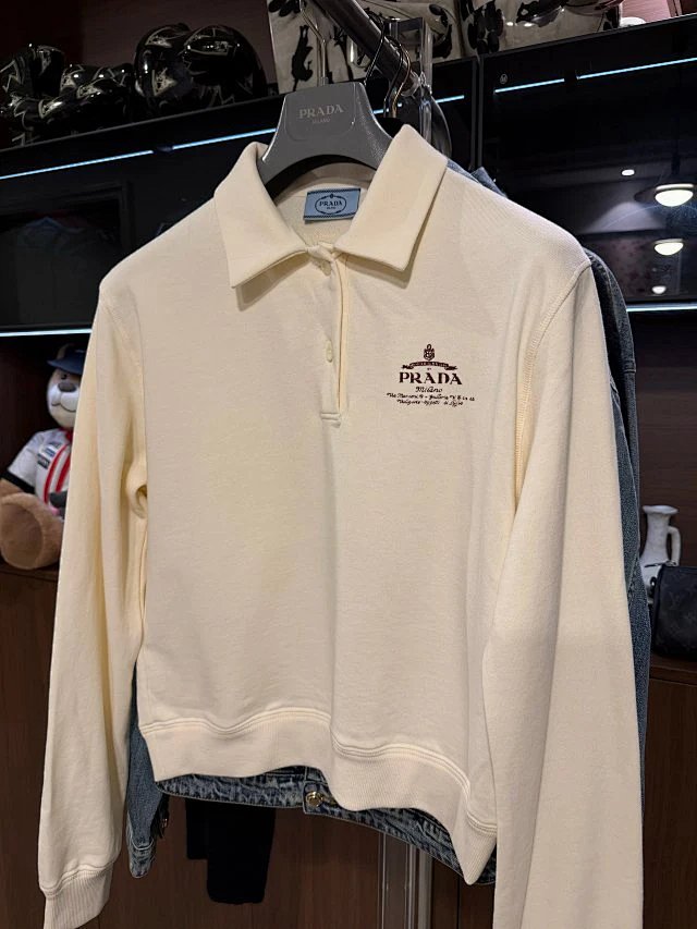 Hoodie from Happy Sheep