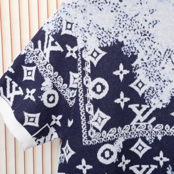 Louis Vuitton Monogram Distressed Knit T-Shirt White / Navy - 7