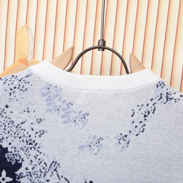 Louis Vuitton Monogram Distressed Knit T-Shirt White / Navy - 5