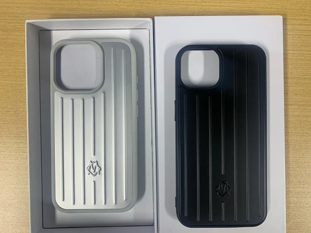 RIMOWA Phone Cases Ribbed aluminum alloy case compatible with iPhone 12–16 Pro Max product detail image 4