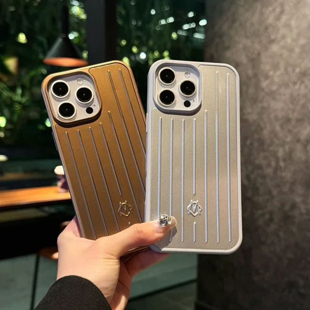 RIMOWA Phone Cases Ribbed aluminum alloy case compatible with iPhone 12–16 Pro Max product detail image 3