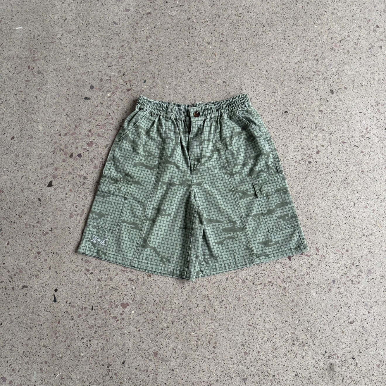 Mertra Camo Short Pants