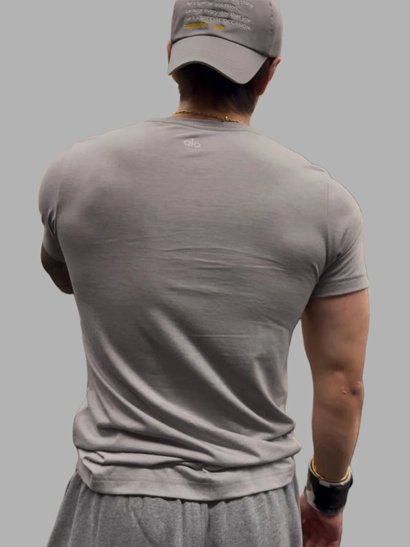 Alo Yoga Tee