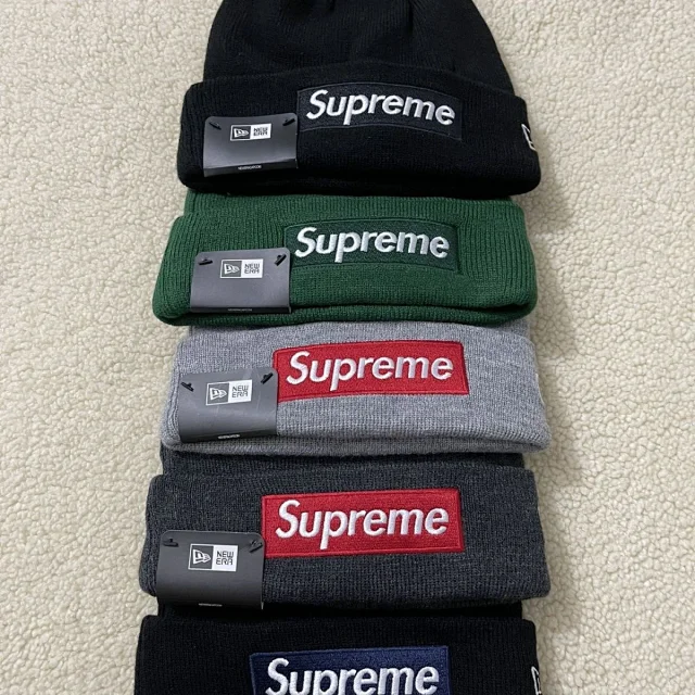 Supreme Hats Ribbed Knit Beanie with Embroidered Box Logo product detail image 3