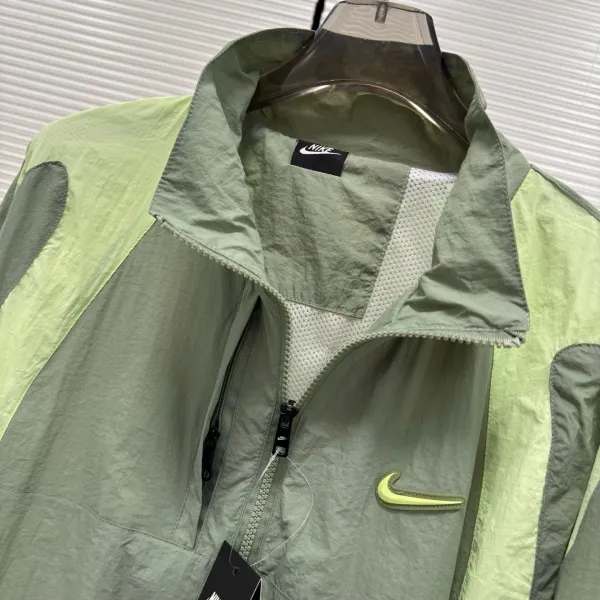 Nike Windrunner Black Windbreaker - 7