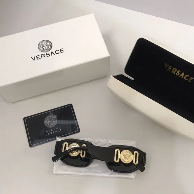 Versace Eyewear Rectangular sunglasses with gold Medusa temple details product detail image 1