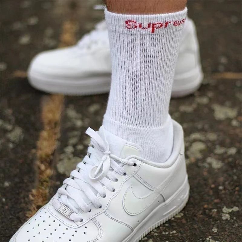 Supreme x Hanes Box Logo Cushion Crew Socks White - 4