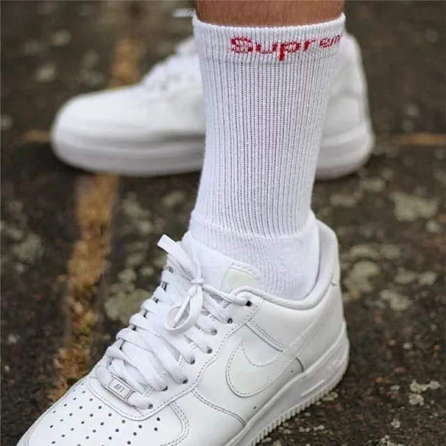 Supreme Socks Ribbed Crew product detail image 3