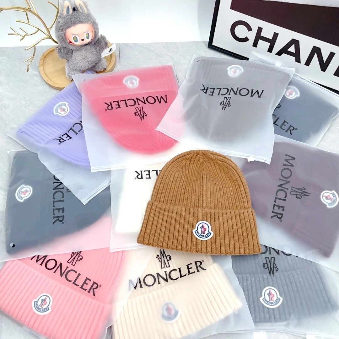 Moncler Hats Ribbed Knit Beanie with Logo Patch — 6