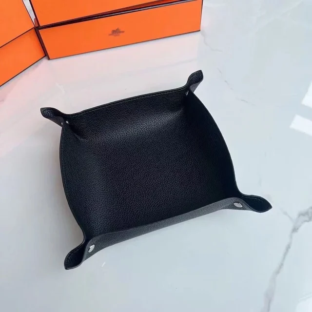 Hermès Uncategorized Snap-Corner Perforated H Leather Valet Tray product detail image 4