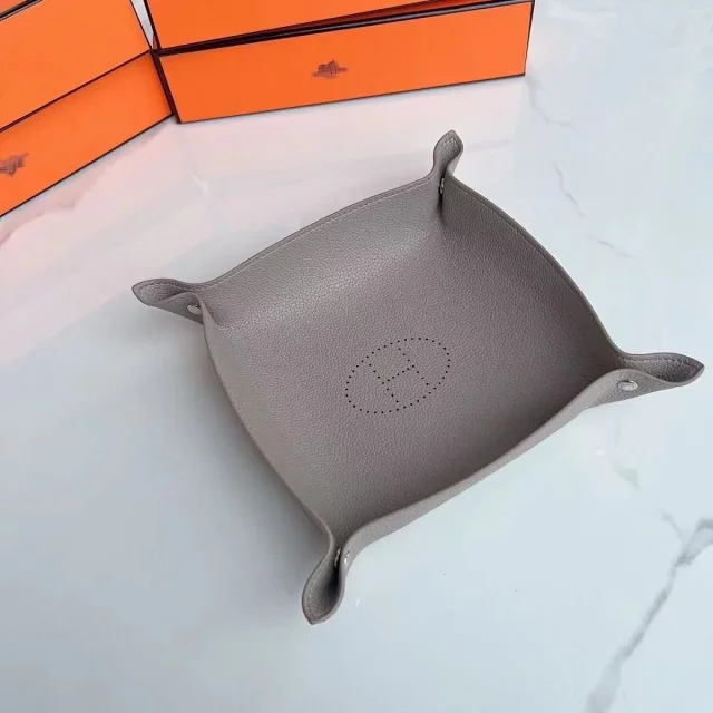 Hermès Uncategorized Snap-Corner Perforated H Leather Valet Tray product detail image 5