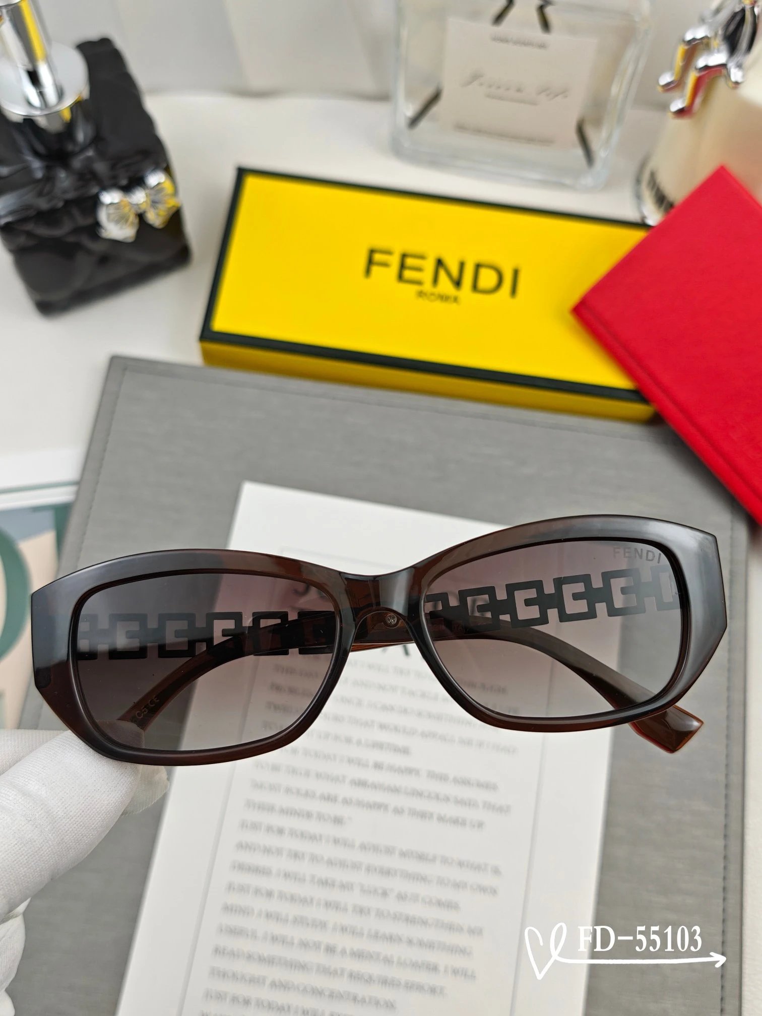 Fendi FF Logo Sunglasses Black and Brown Gradient - 6