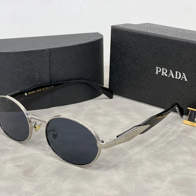 Prada Eyewear 8007 Oval Metal Frame Sunglasses product detail image 4