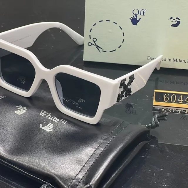 Off-White Eyewear Chunky square-frame sunglasses with arrow temple detail product detail image 4