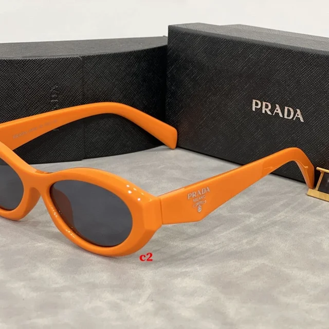 Prada Eyewear Thick-Frame Oval Sunglasses product detail image 11