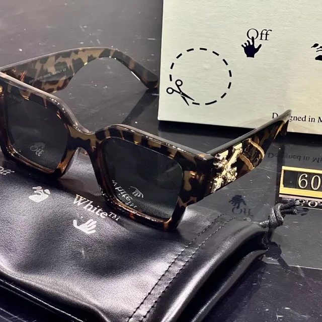 Off-White Eyewear Chunky square-frame sunglasses with arrow temple detail product detail image 7