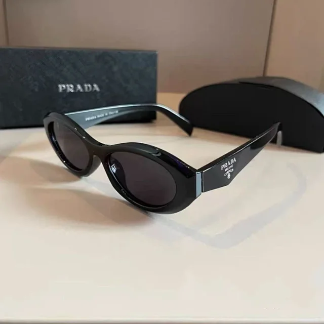 Prada Eyewear Thick-Frame Oval Sunglasses product detail image 2