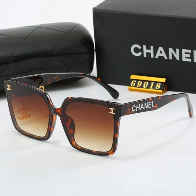 Chanel Eyewear Square-frame chain-detail sunglasses product detail image 8