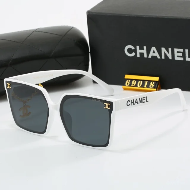 Chanel Eyewear Square-frame chain-detail sunglasses product detail image 7