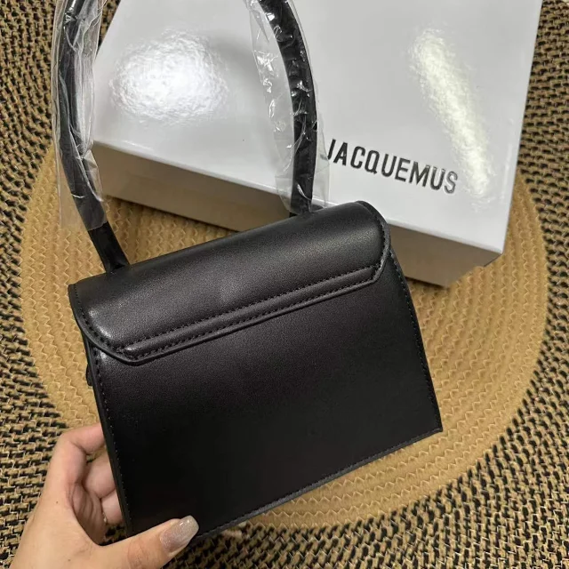 Jacquemus Handbags Structured flap handbag with top handles and detachable shoulder strap product detail image 10