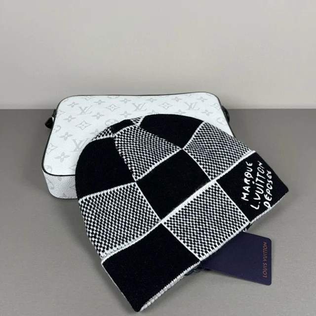 Louis Vuitton Hats Checkerboard Knit Beanie product detail image 6