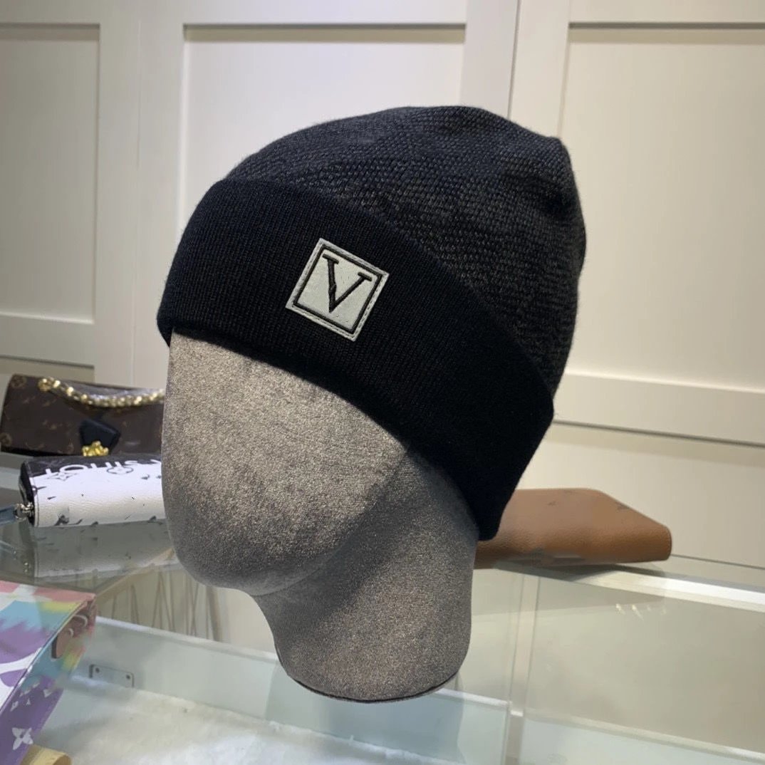 Knitted Beanie photo 2