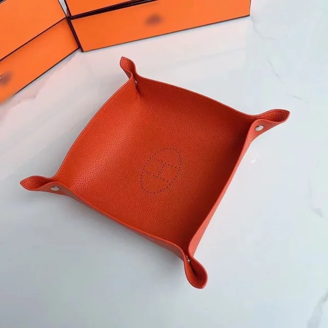 Hermès Uncategorized Snap-Corner Perforated H Leather Valet Tray product detail image 2