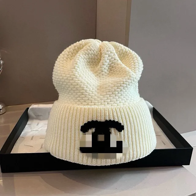 Chanel Hats Ribbed Knit Beanie with CC Logo product detail image 4