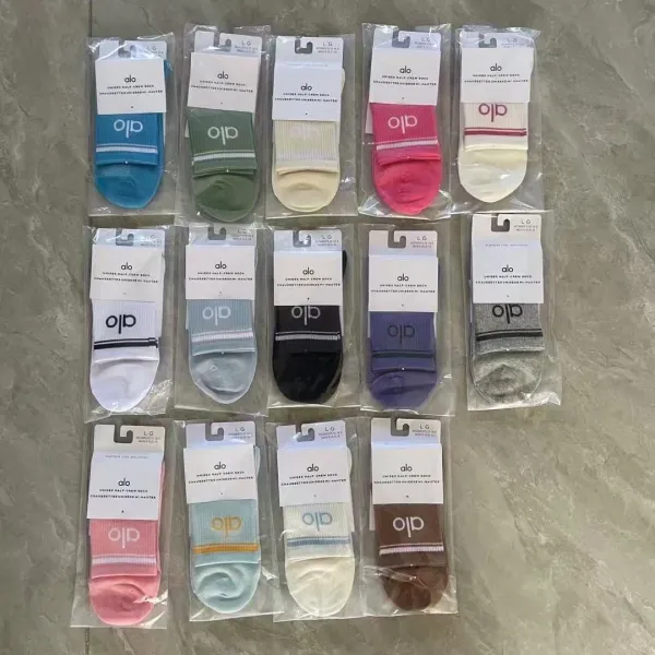 Alo Unisex Half-Crew Sock Sage Green Socks - 7
