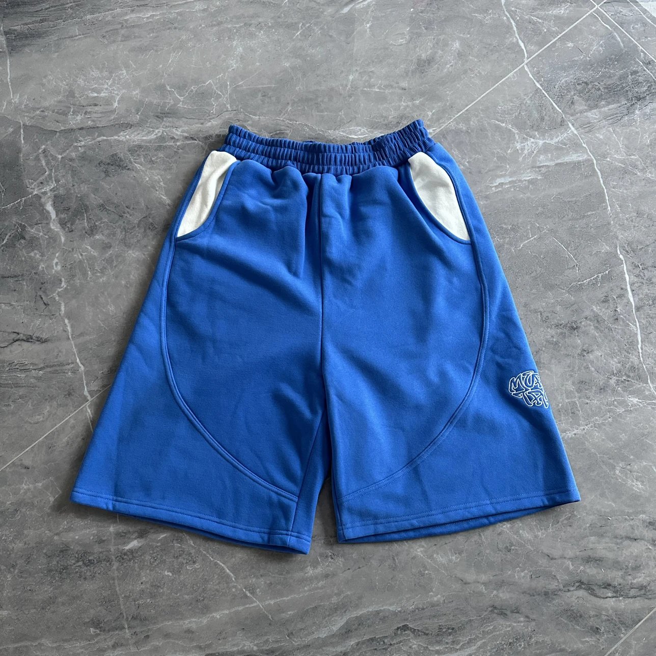 Moose Knuckles Logo Embroidered Shorts - 9/17