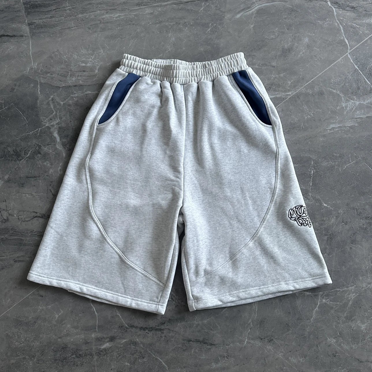 Moose Knuckles Logo Embroidered Shorts - 7/17