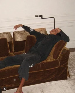 thumbnail for 太子爷同款 Old Chrome 十字花/宝剑藤蔓/十字马蹄/卷轴 圆领长袖