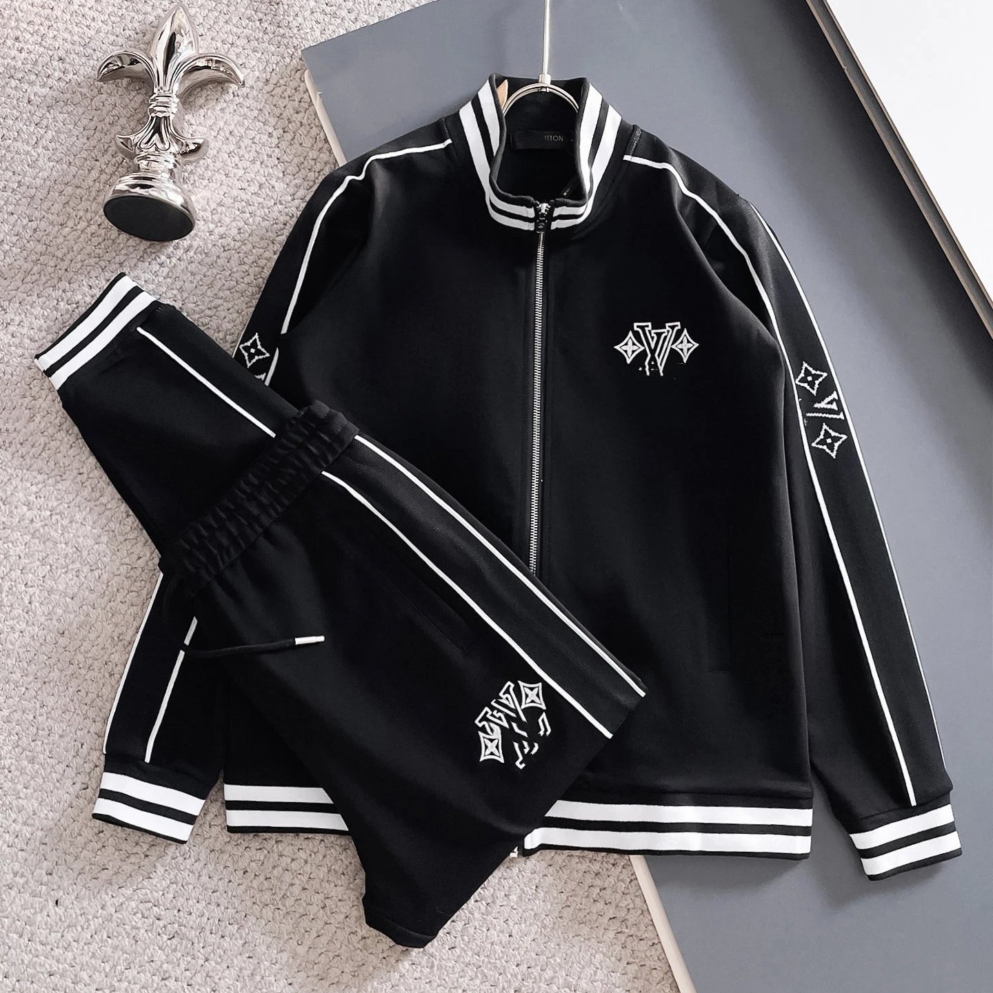 Lacoste Tracksuits Zip-Up Geometric Pattern Track Suit with Striped Sleeves — LV 2