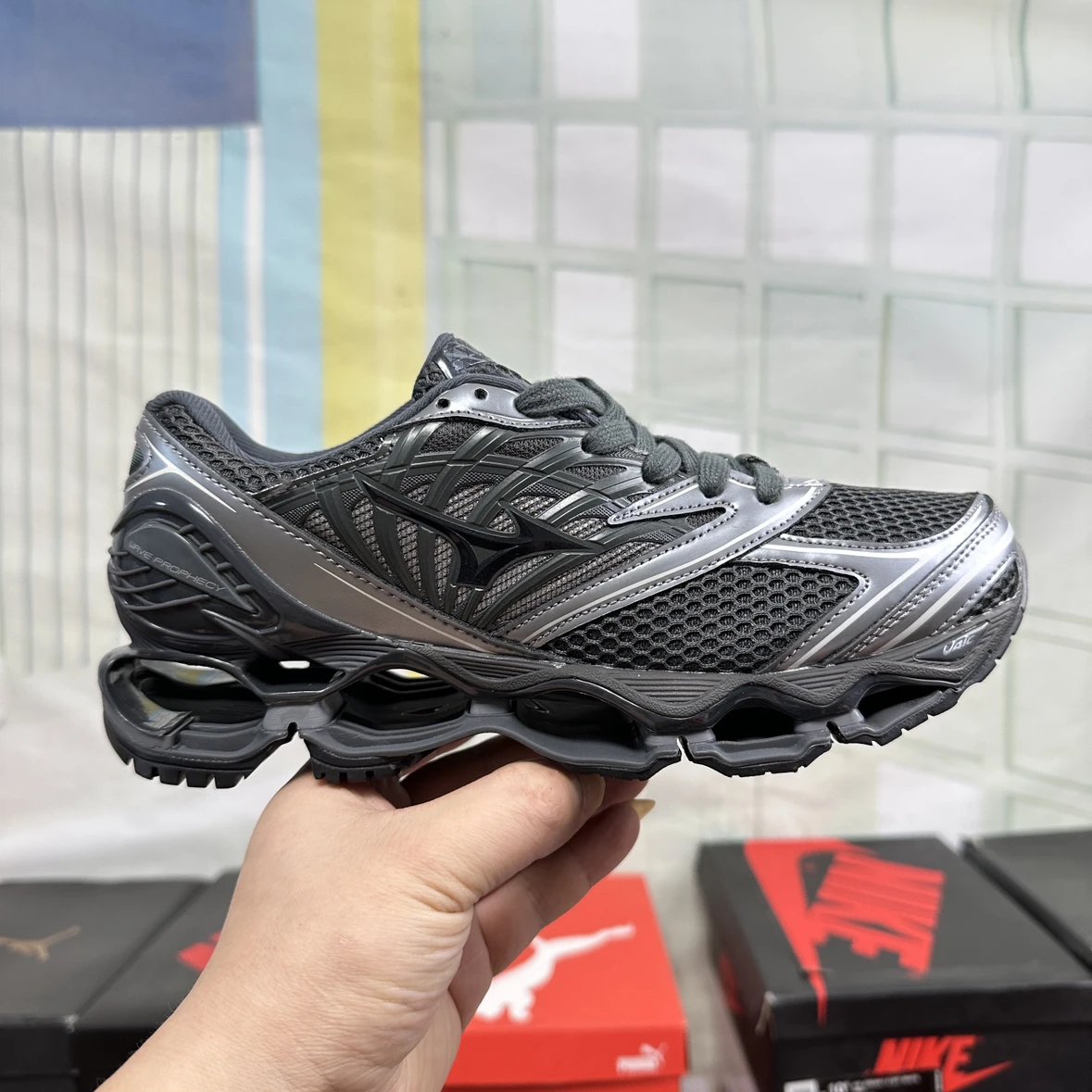 Mizuno Wave Prophecy Black / Silver Running Shoes
