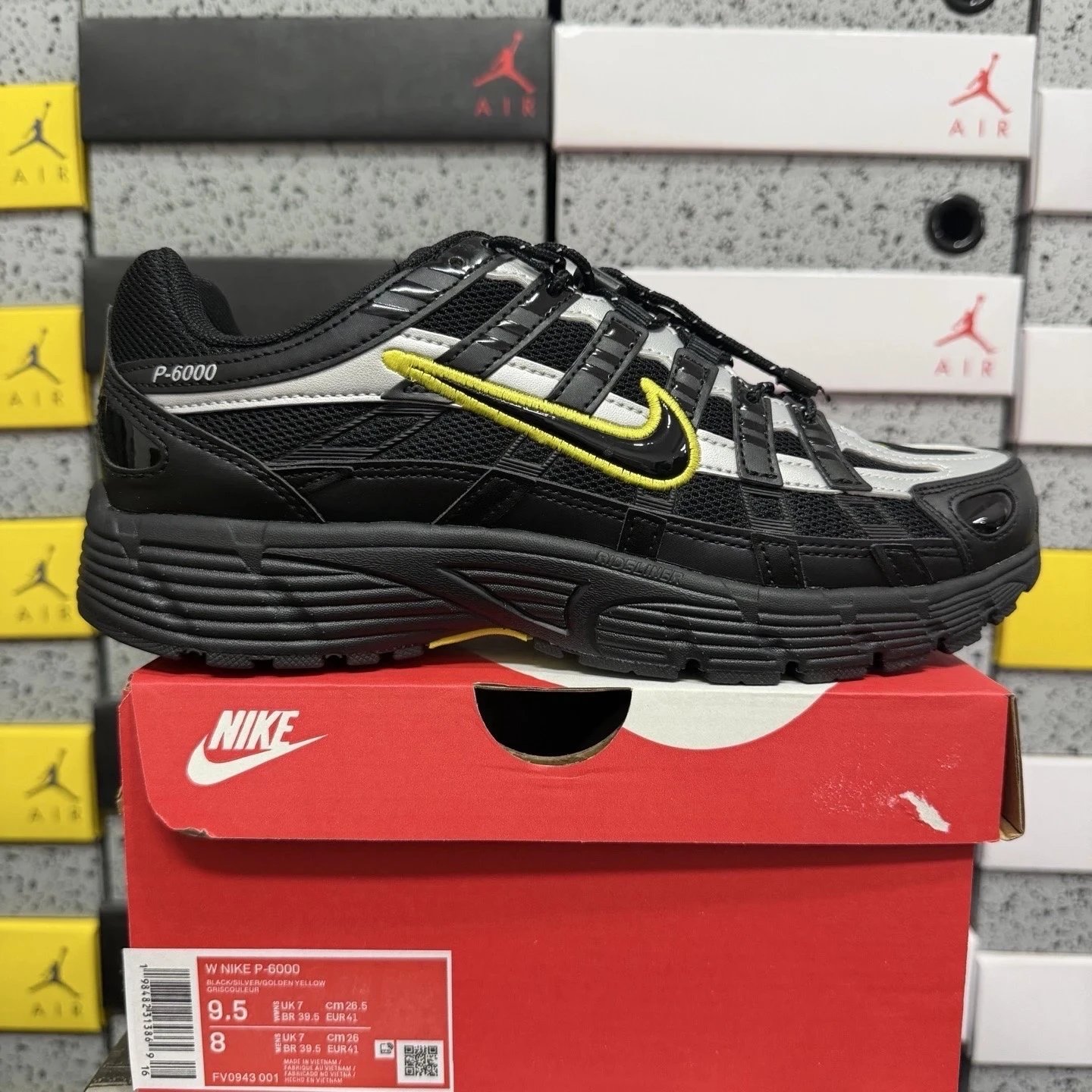 Black and yellow hook FV0943-001 36-47.5