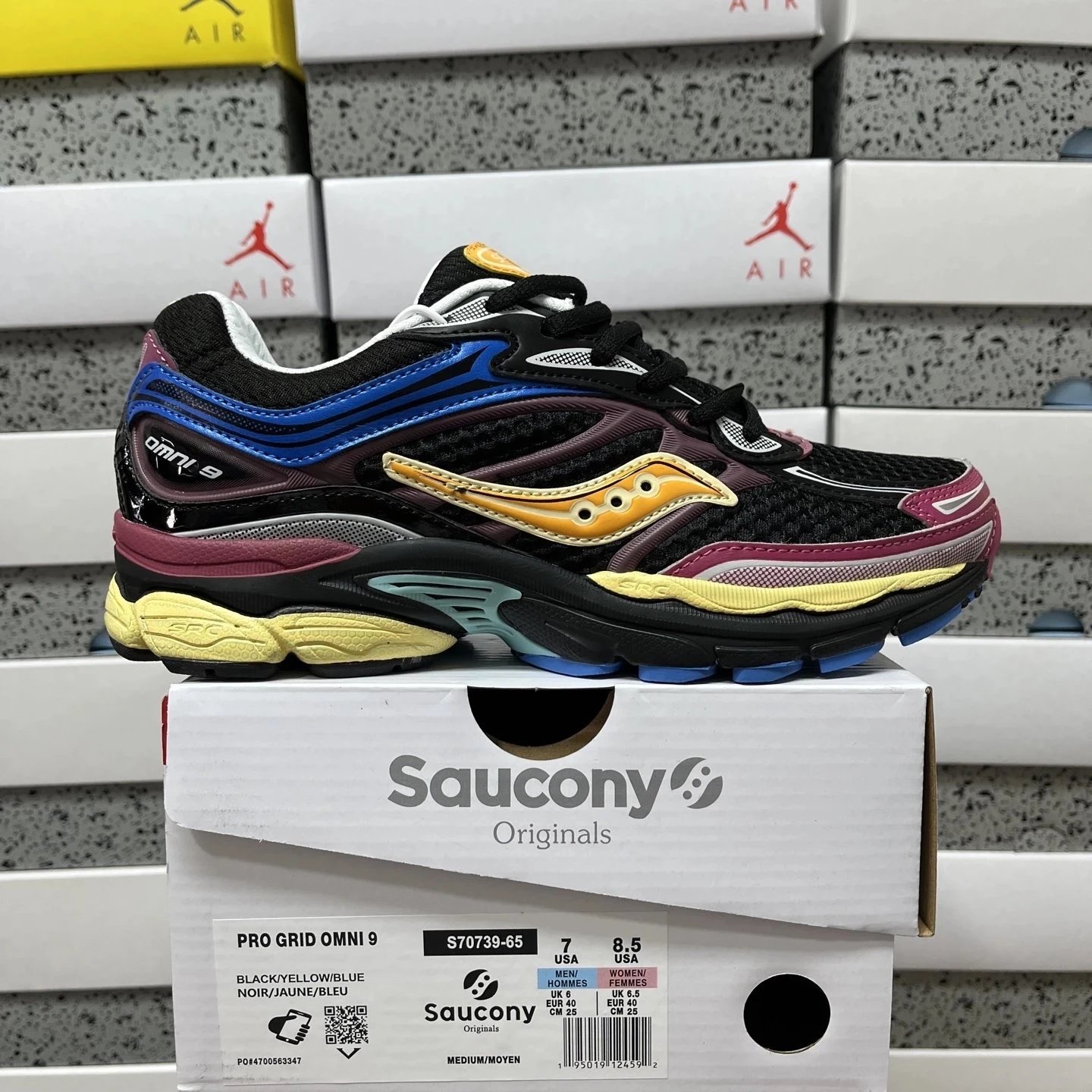S70739-65 Black Multi