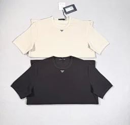 thumbnail for Trade company goods: Pra enamel-triangle-brand small-waffle-pattern crew-neck T-shirt