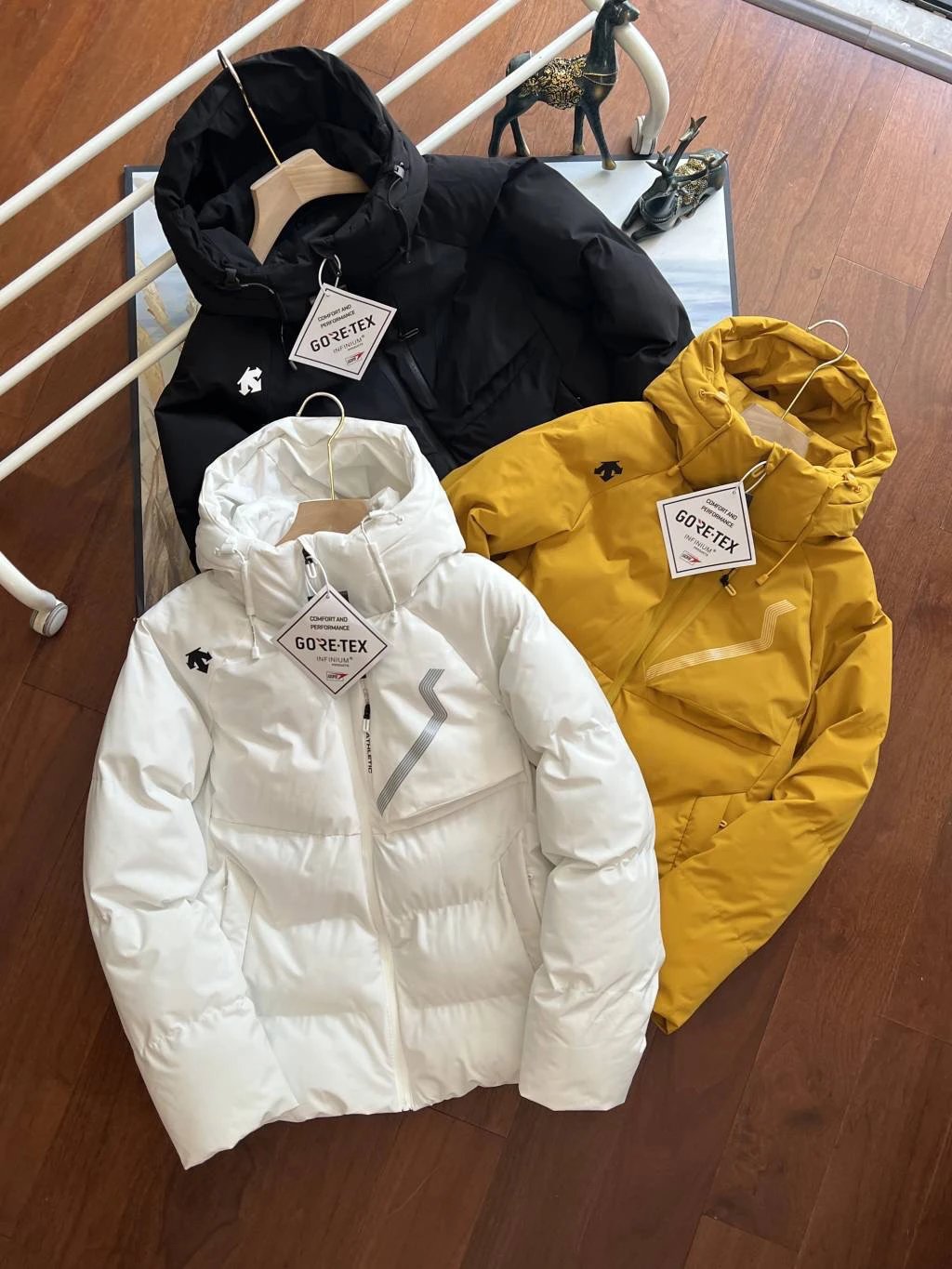 Descente Gore-Tex Infinium Black Down Jacket - 2
