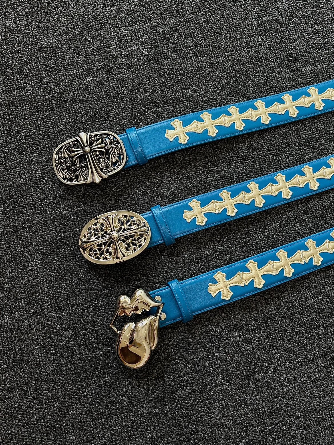 [In Stock, Ships Immediately] Chrome Hearts Cross Belt Rolling Stone Tongue Cemetery Cross Leather Belt Vintage Blue Rolling Stone Belt