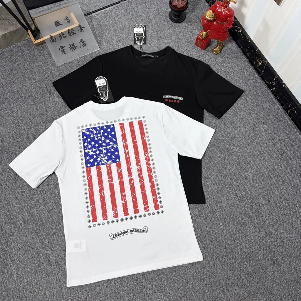 [In Stock] Chrome Hearts High Version Back Print Sword Flag 100% Cotton Crewneck Short Sleeve Tee Unisex Couple Matching Versatile Half Sleeve Top with All Three Tags