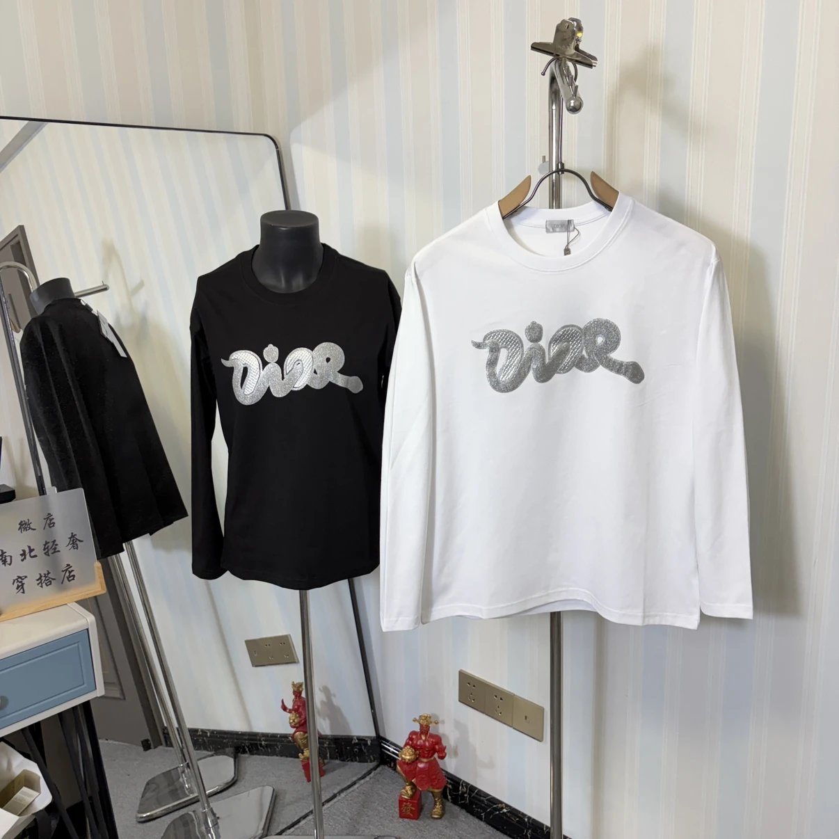 Dior Silver Glitter Print Long-Sleeve Cotton Tee | Unisex Luxury Streetwear Top, In Stock, Full Tag Set