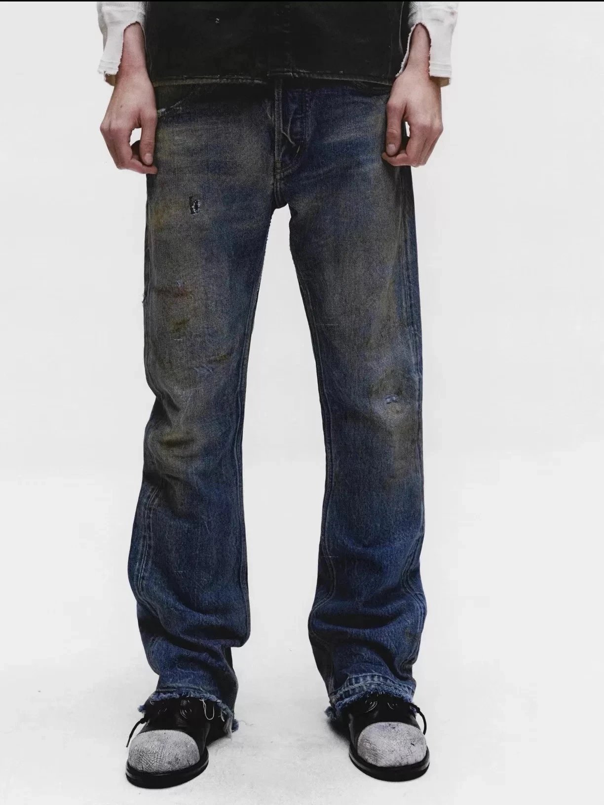ERD 25FW Washed Distressed Blue Jeans